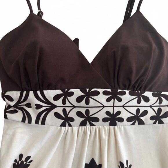 2000’s Dark Brown and White Floral Dress - Picture 3 of 6